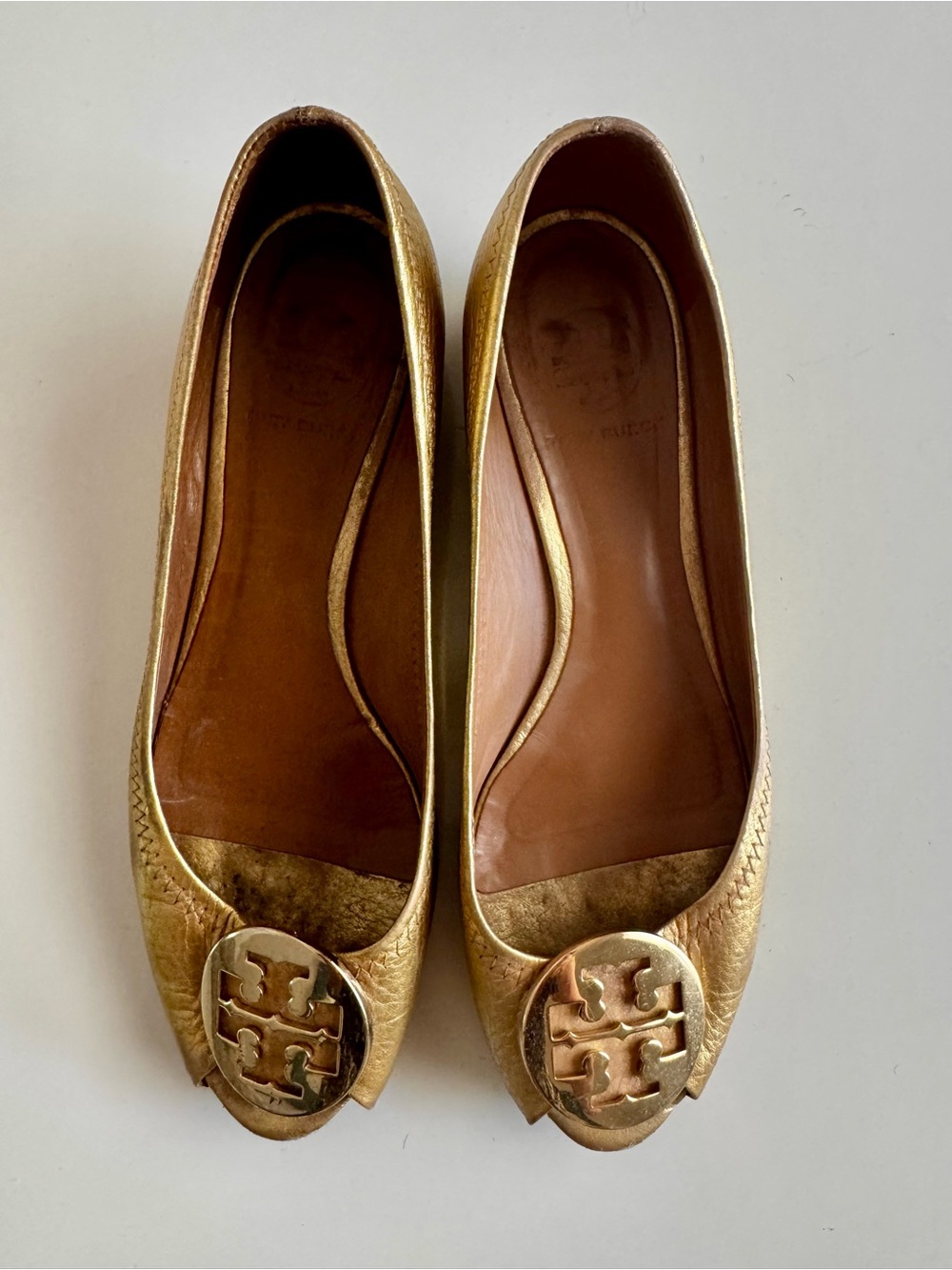 Tory Burch Gold Leather Ballet Flats with Logo Medallion